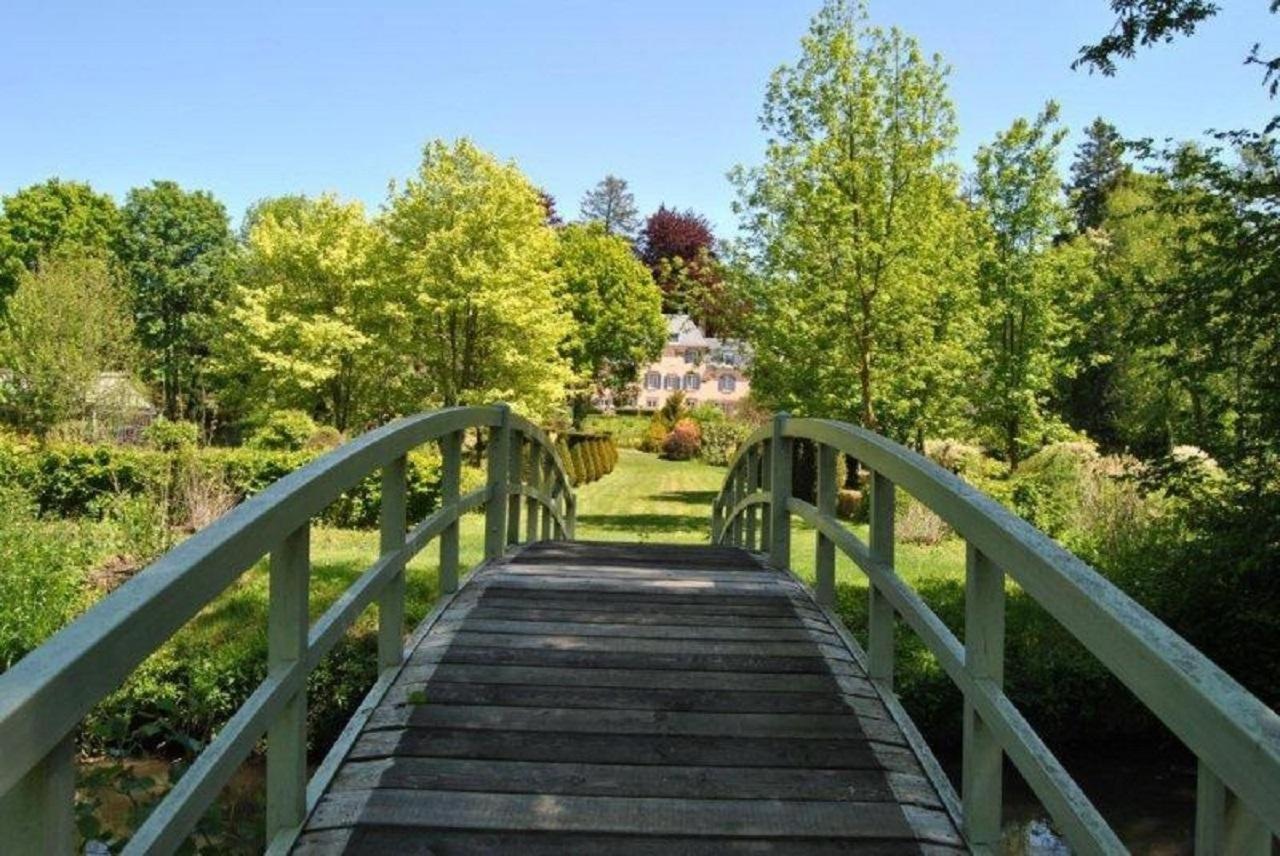 Le Charme Villa Mézilles Eksteriør bilde